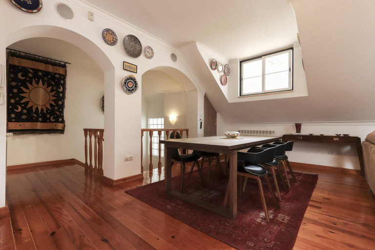 Room 5, Grand Parliament Duplex by Homing, Lisbon