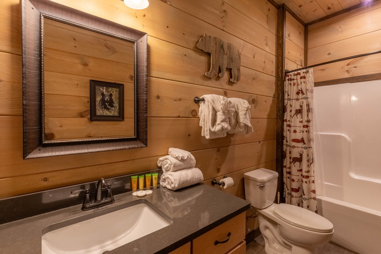 Room 2, Stunning 4bedroom With Sky Views, Sevier