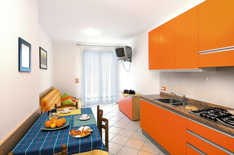 Others 4, Apartment in Bibione Spiaggia 300 m From the sea, Venezia