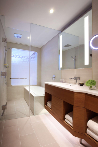 Bathroom 12