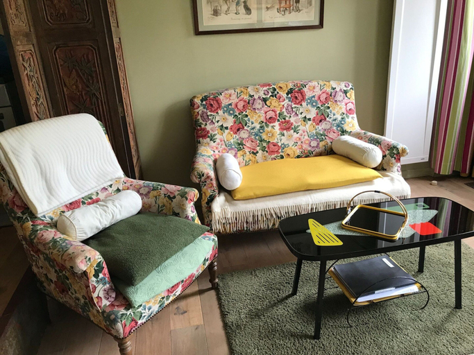 Living area 3, Charming House Near Alabaster Coast Beach, Seine-Maritime
