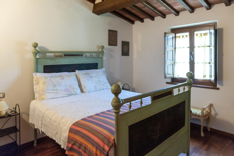 Room 4, Cypress Apt In Farmhouse With Pool, Perugia