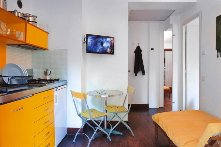 Room 2, Bungalow in Castiglione Della Pescaia With Sauna, Grosseto