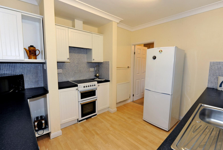 Others 4, Glan Heulog - Near to Beach Pet Friendly, Pembrokeshire