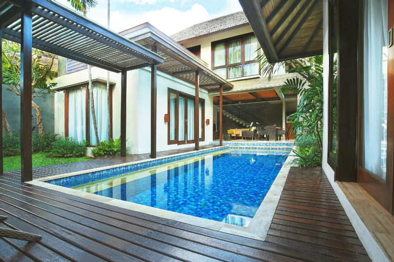 Swimming Pool 2