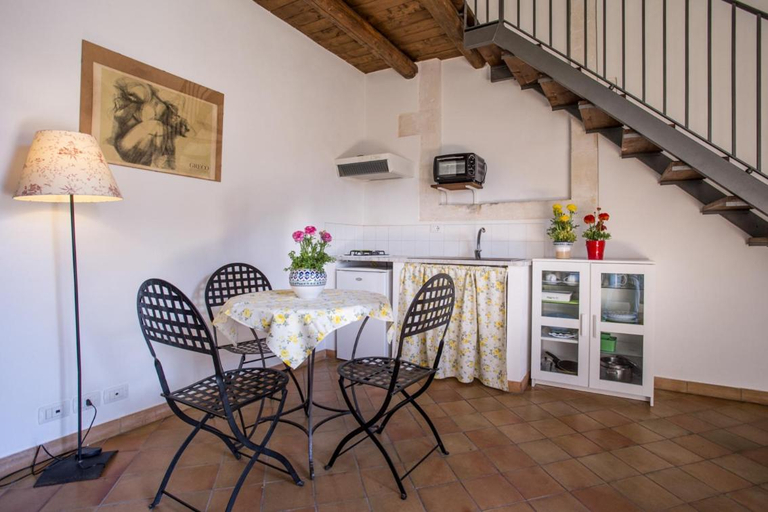 Kitchen 2, Pozzo Di Mazza, Syracuse