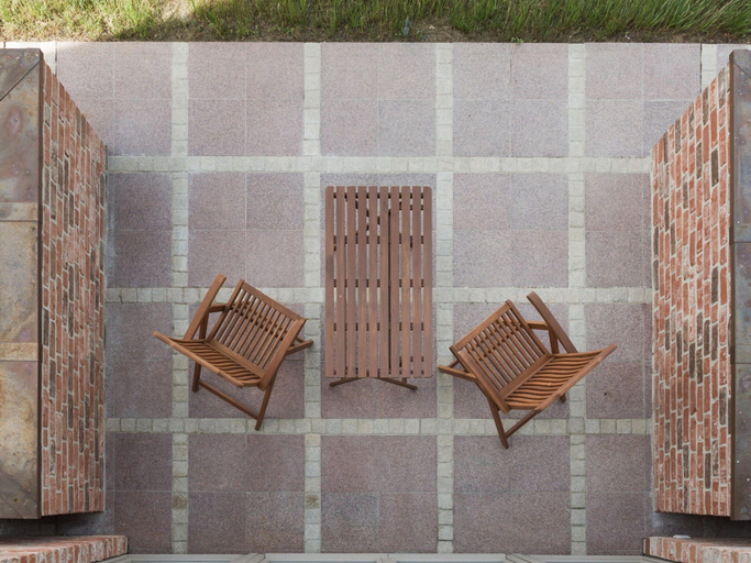 Balcony 5, Ferienwohnung mit Kamin im Gut Ulrichshusen, Mecklenburgische Seenplatte