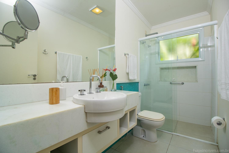 Bathroom 2, Maris Paraty, Parati