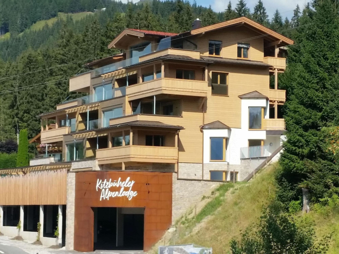 Others 1, Kitzbuhel alpine lodge with private infrared sauna, Zell am See