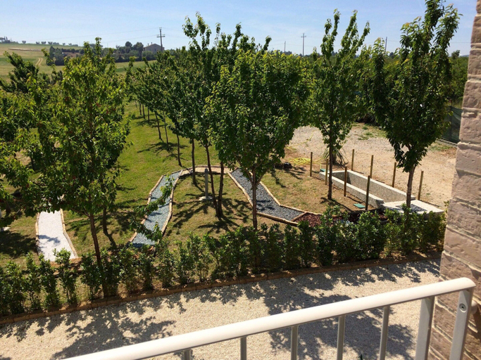 View from property 2, Apartment in Pedaso With Sea View & Pool, Fermo