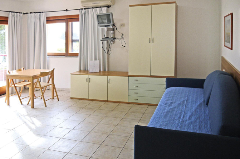 Dining 3, Terraced House in Sardinia Near Surf Paradise, Olbia-Tempio