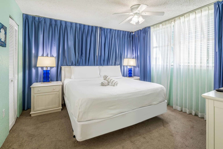 Room 3, Tortuga Suite Sparkling Pool Hot Tub, Monroe