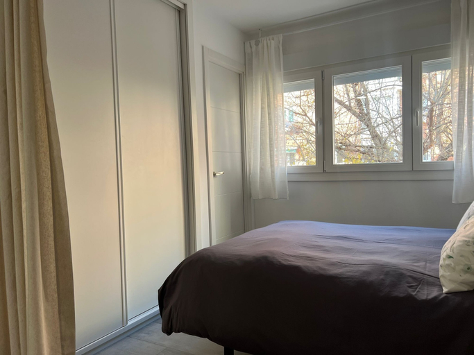 Room 2, Charming Apartment up to 4 persons 3 min to Metro, Madrid