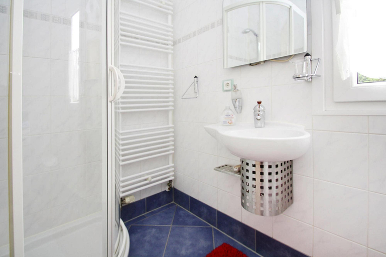 Bathroom 4, Ferienhaus Adler in Mirow, Mecklenburgische Seenplatte
