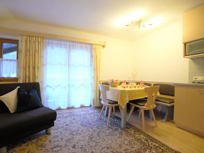 Dining 3, Apartment in Flachau near Salzburg Alps, Sankt Johann im Pongau