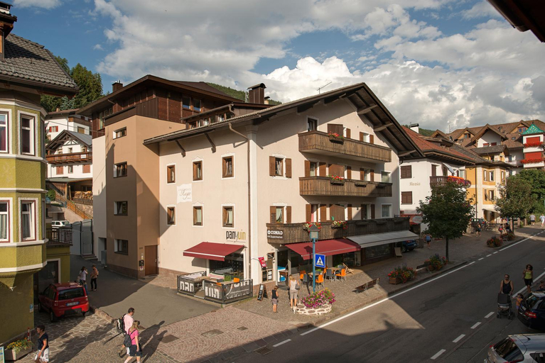 Others 4, Apartments Rezia, Bolzano