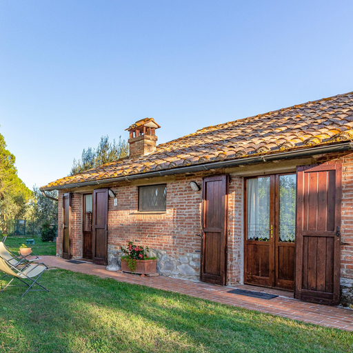 Room 2, Mustard apt With Shared Pool, Perugia