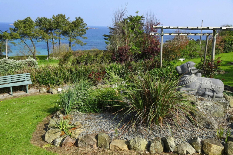 Exterior 5, Stone House in Brittany With Sea Views, Finistère