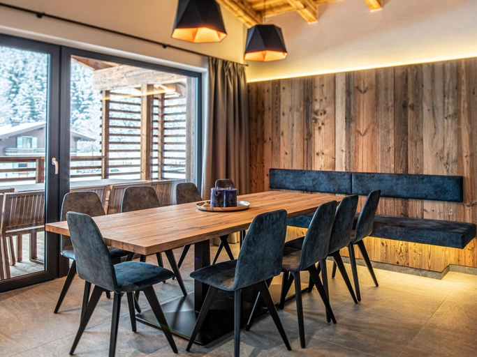 Food & Drinks, The Village - Chalet Stone House, Zell am See