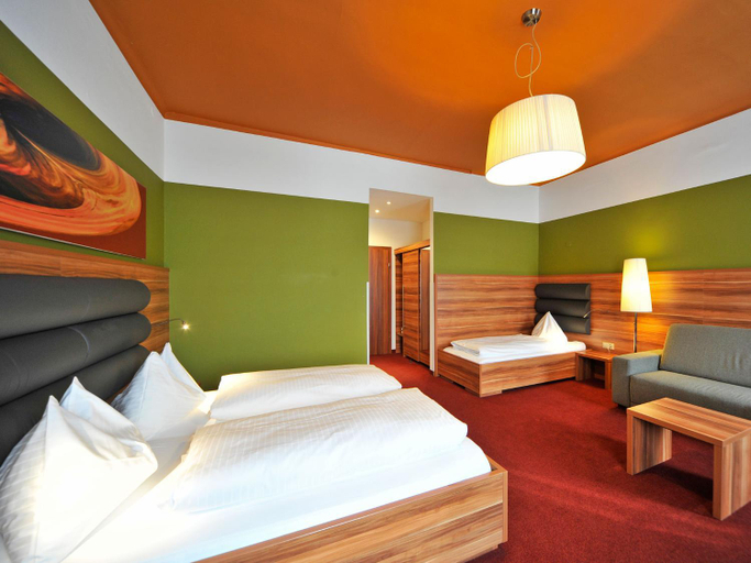 Bedroom 3, Hotel Ertl, Spittal an der Drau