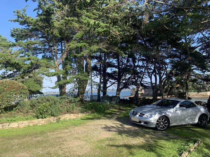 Exterior 3, Holiday Home in Morbihan With Sea Views, Morbihan