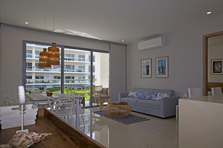 Room 5, w Stunning 2BR w Balcony n AC in Cartagena, Cartagena de Indias