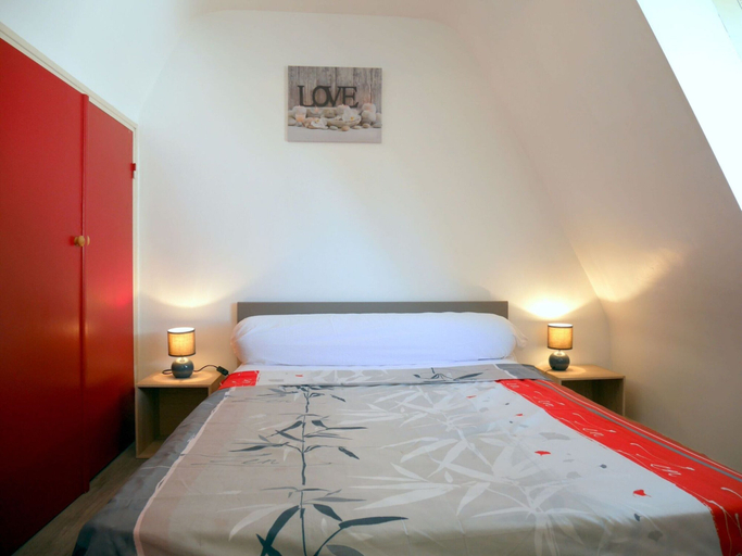 Bedroom 2, Cottage, Beuzec Cap Sizun, Finistère