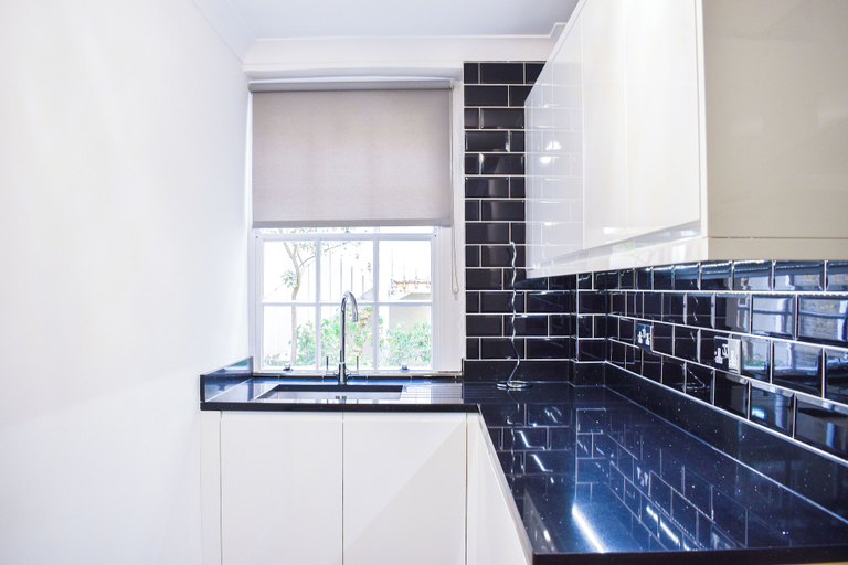 Others 5, Centrally Located Budget Apartment, 3mins to Tube, London