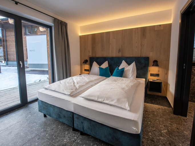 Bedroom 3, Chalet in Pinzgau Near Ski Slopes & Sauna, Zell am See
