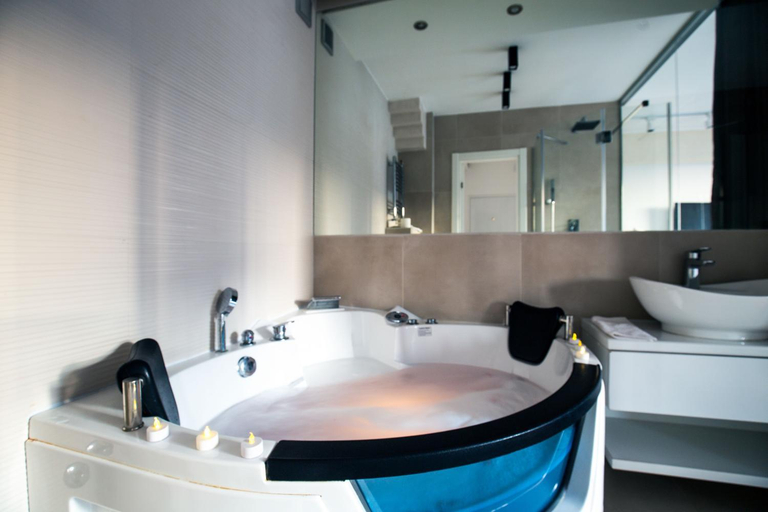 Bathroom 5, Luxury Boutique City Center Apartments, Belgrade