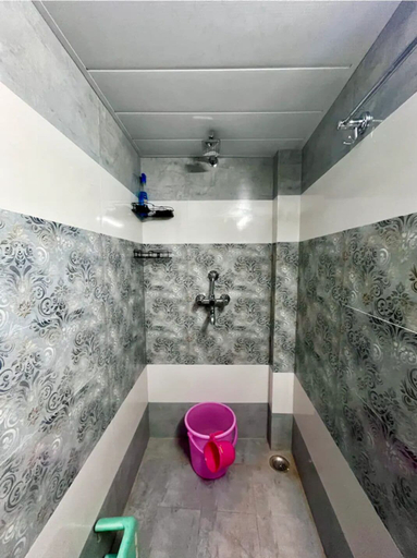 Bathroom 3, Trilok Residency, Varanasi