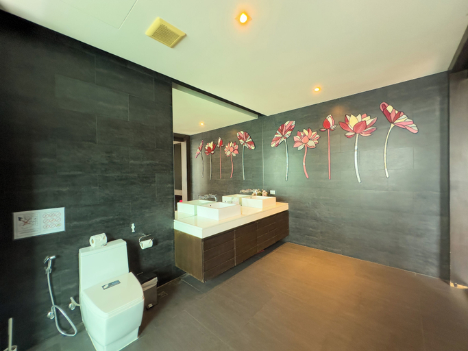 Bathroom 4, Fantastic SeaView 4BR Private Pool Villa, Pulau Phuket
