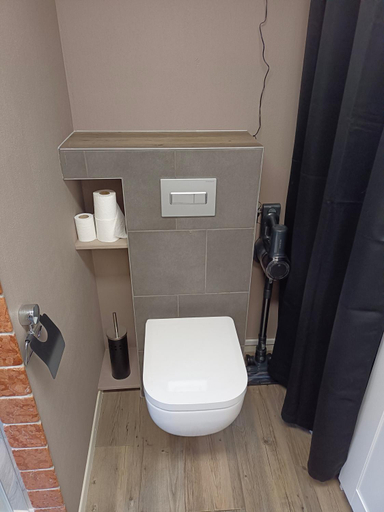 Bathroom 3, Maison a colombages, Bas-Rhin