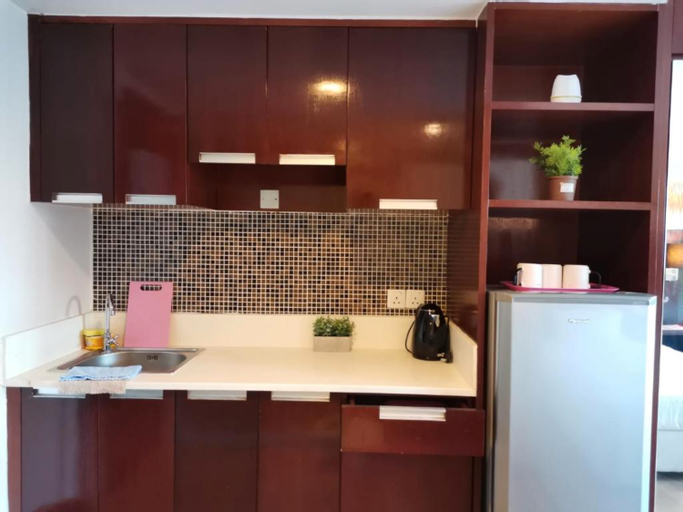 Dining Room 27