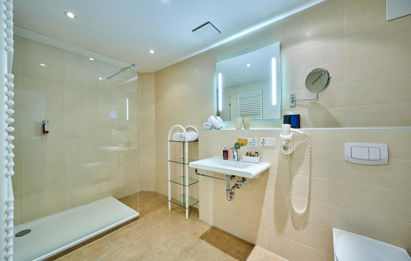 Bathroom 3, Genusshotel Wenisch, Straubing