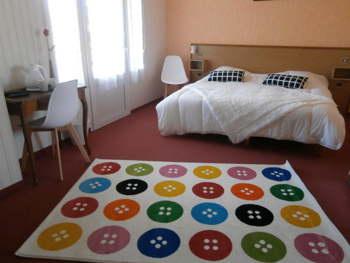Others 3, Hotel de Tesse, Orne