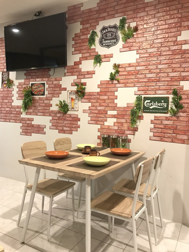The Luka Guesthouse and Restaurant, Phuket Island