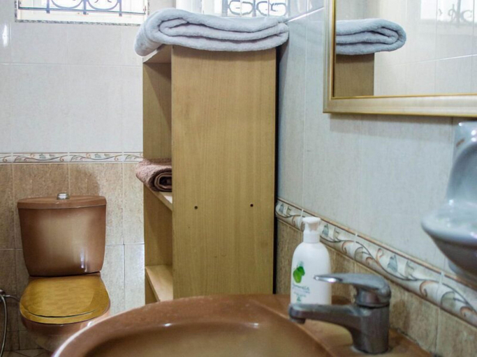 Bathroom 3, Villa Nass, Black River