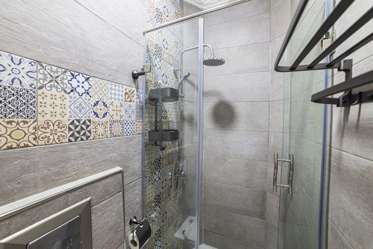 Bathroom 4, Iguana Azul, Chefchaouen