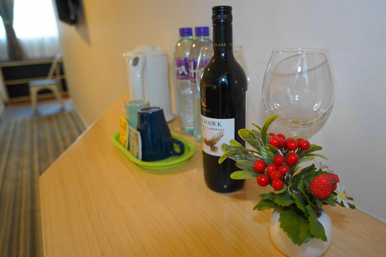 Food & Drinks 6