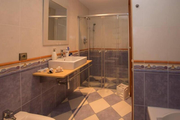 Bathroom 2, Luxury Villa Vista del Mar, Girona