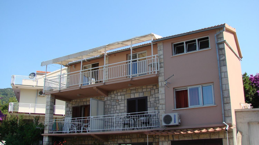Others 5, Rooms by the sea Brna, Korcula - 12614, Blato