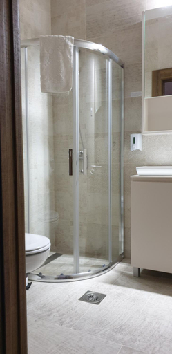 Bathroom 5, Panorama apartments, Veliko Gradište