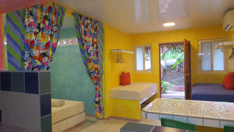 Bedroom, Sunset Hill Lodge, Bora Bora