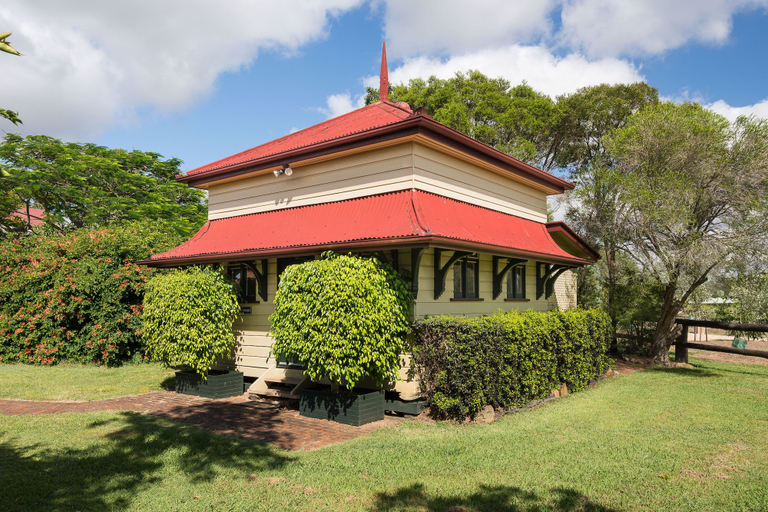 Exterior & Views 2, Spicers Hidden Vale, Ipswich - South-West