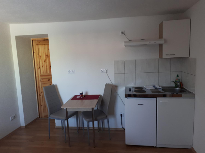 Others 5, Gastehaus Apartments B & B27 und Pension Waldhorn, Rottweil