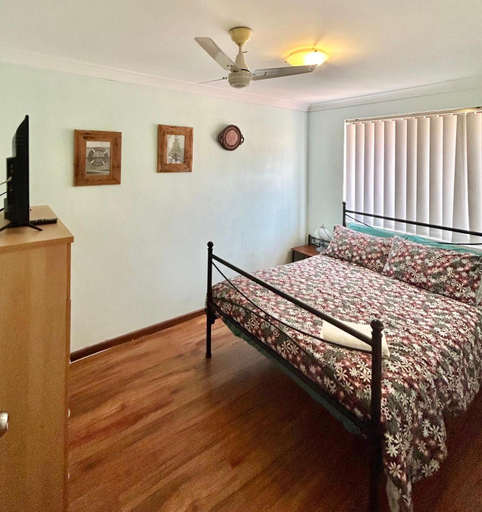 Bedroom 2, Geraldton Holiday Unit with free Streaming, Geraldton