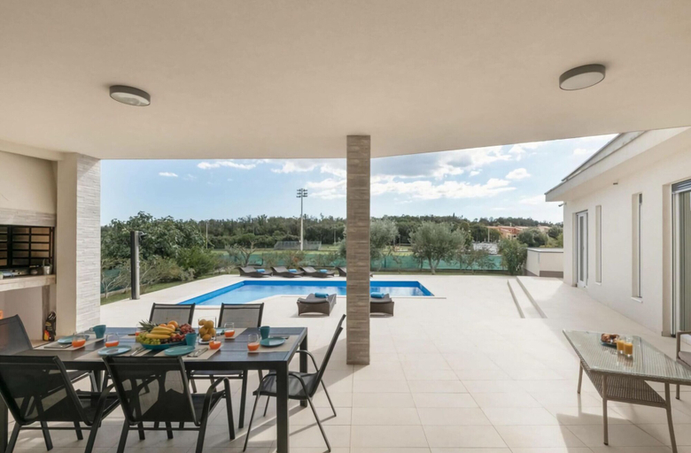 Pool 2, Sandi Comfortable Holiday Residence, Pula