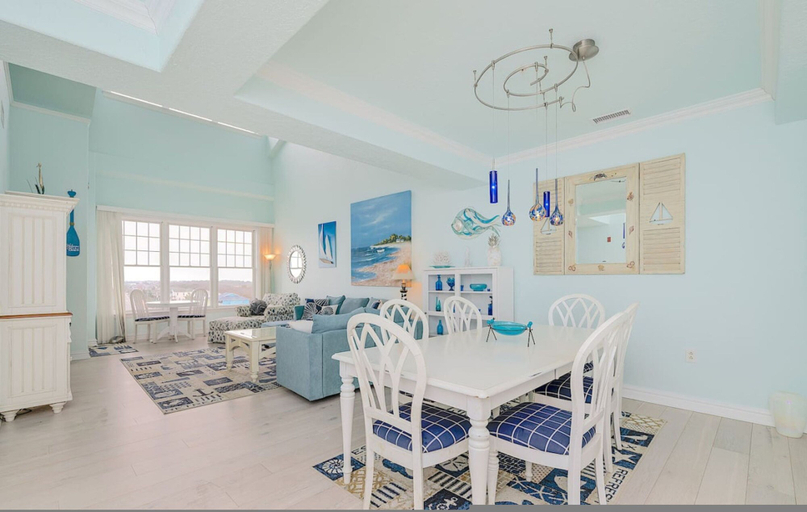 Room 3, 4BR Waterfront Penthouse Pool Views, Virginia Beach