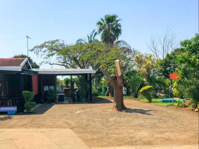Others 2, Jozini Guesthouse, Umkhanyakude